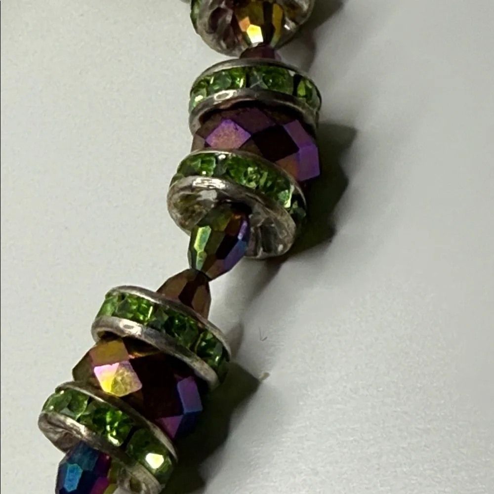 Vintage stretch bracelet Beaded faceted oil slick peridot color rhinestones